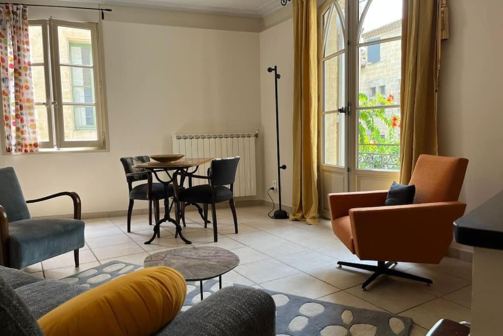 Апартаменты Uzes Centre Quartiers Des Arts Charme De L'Ancien Экстерьер фото