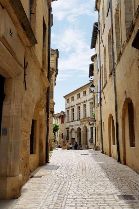 Апартаменты Uzes Centre Quartiers Des Arts Charme De L'Ancien Экстерьер фото